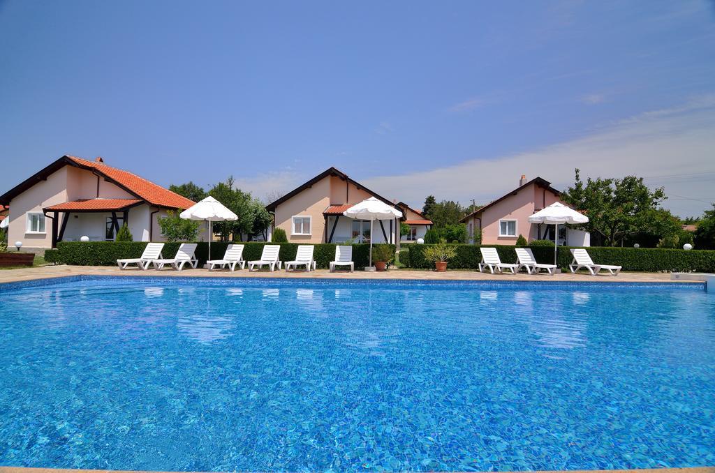 Holiday home Sunny Hills Villas Bryastovets